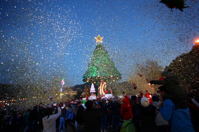 Opening of Christmas by the Lake 2017